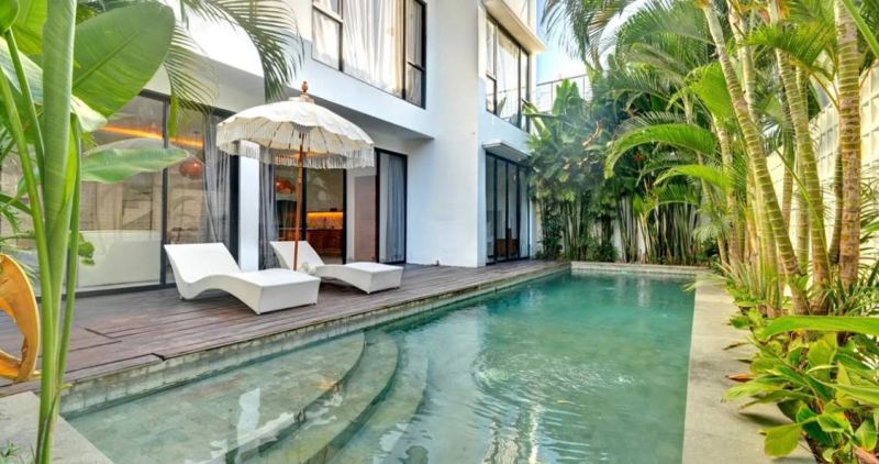 4 Bedroom Villa with Private Pool