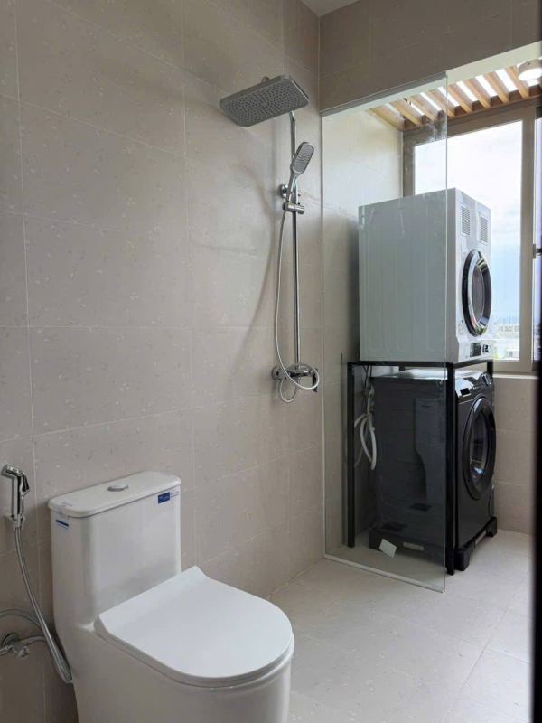 Brand-New 1BR Apartment in Khue My