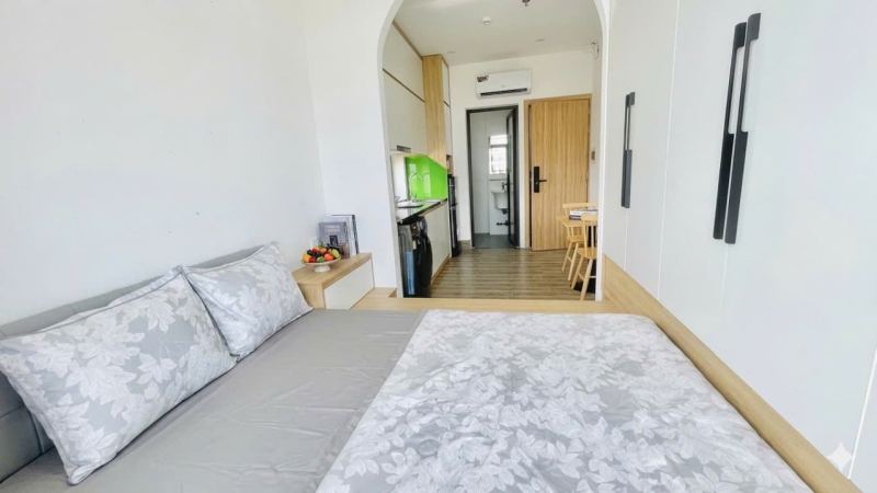 Studio with Balcony Room 302