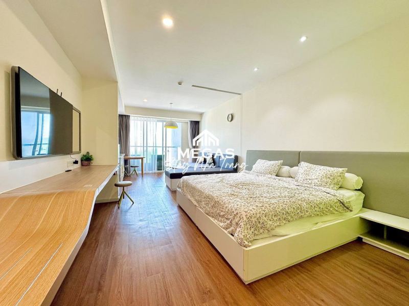 Studio Apartment with Sea View Balcony