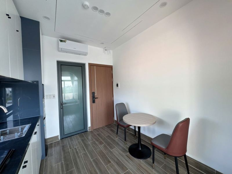 Studio with Balcony, Room 302