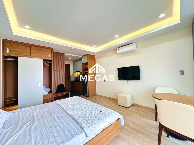 Luxury studio apartment north of the beach