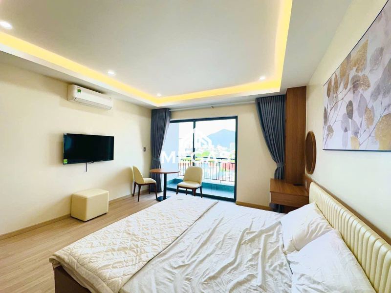 Luxury studio apartment north of the beach