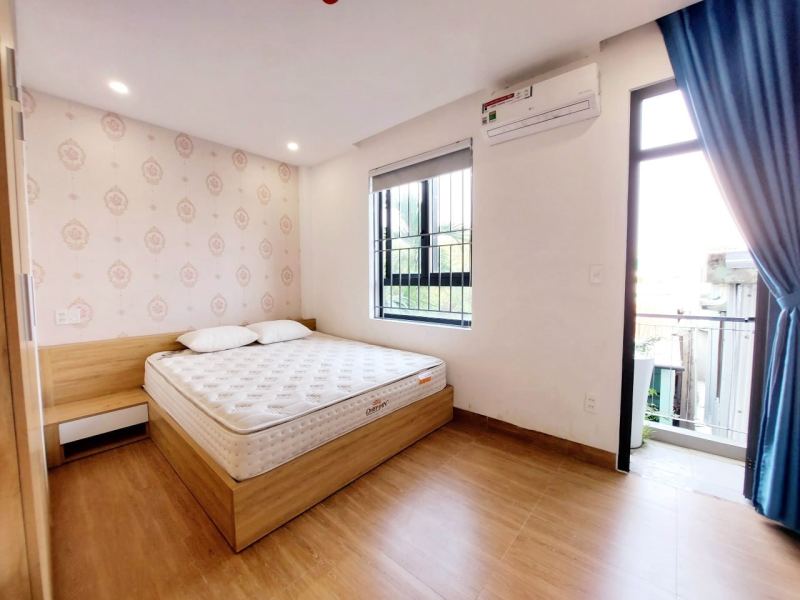1-Bedroom Apartment with Balcony