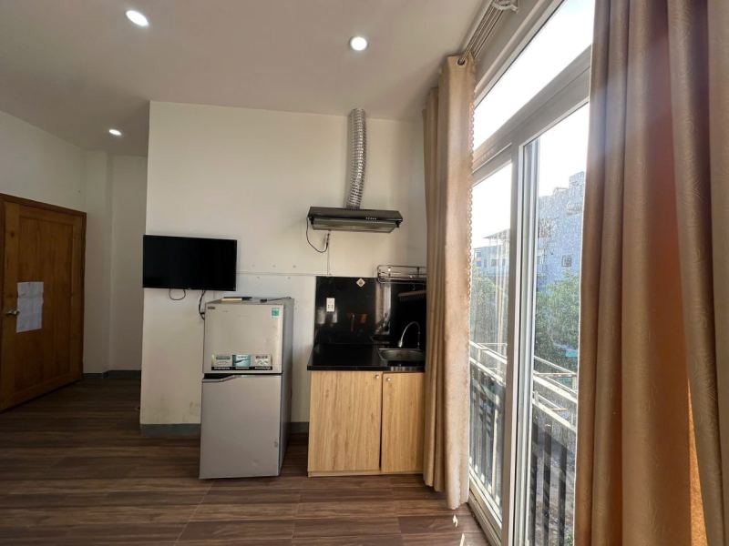 Studio Apartment with Big Window