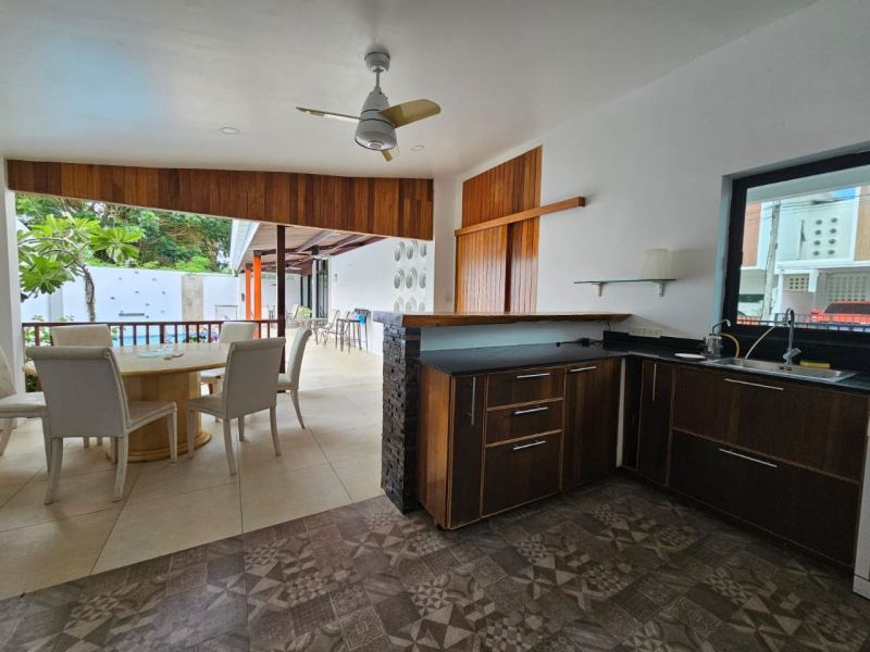 3 Bedroom Villa with Pool in Ko Keaw
