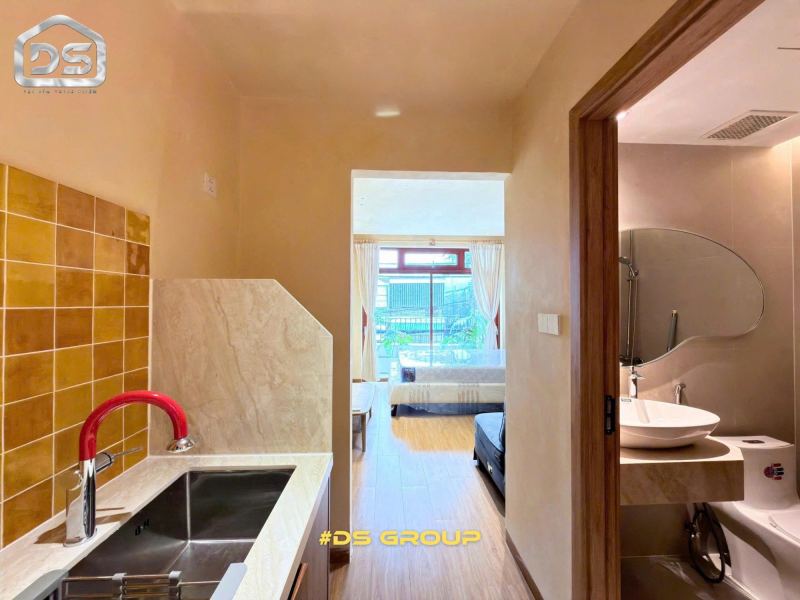 Brand New 1-Bedroom Apartment on Le Hong Phong Street