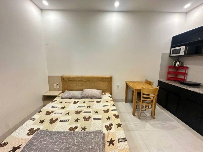 Studio Apartment with Balcony on Nguyen Duc Canh