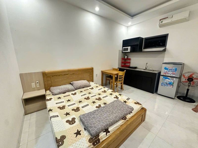 Studio Apartment with Balcony on Nguyen Duc Canh