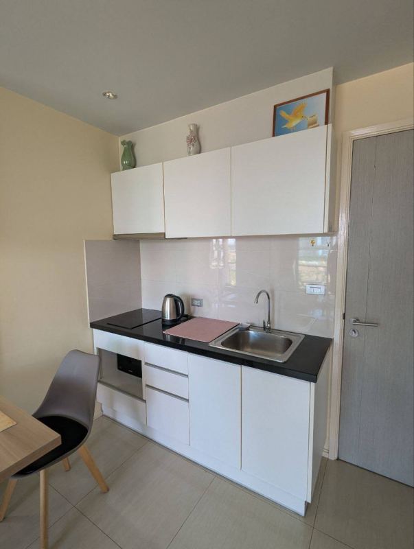 1BR Apartment in Atlantis Condo