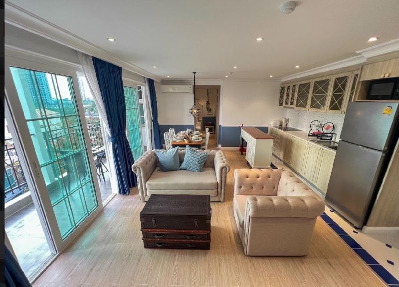 Apartment in Seven Seas Condo