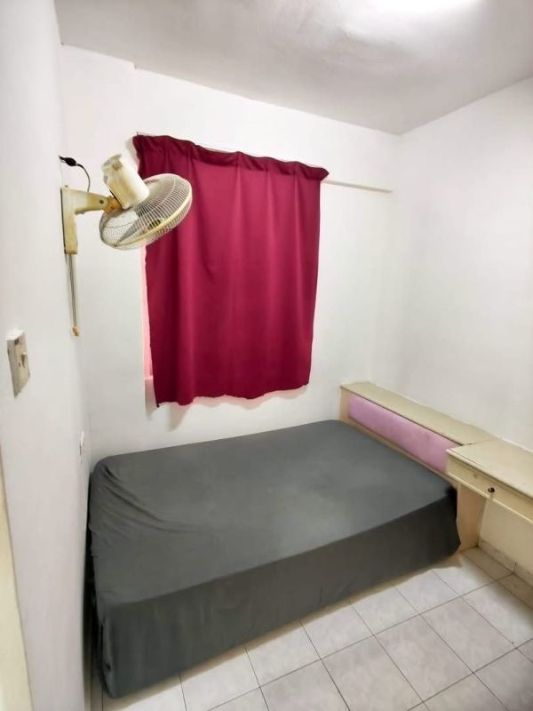 Male Master Bedroom in Bayan Lepas, Penang