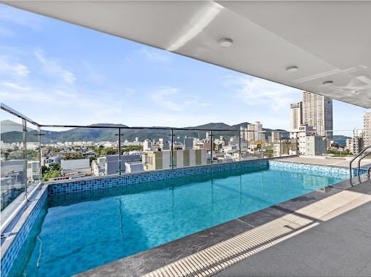 1-Bedroom Apartment with Swimming Pool - Room 304