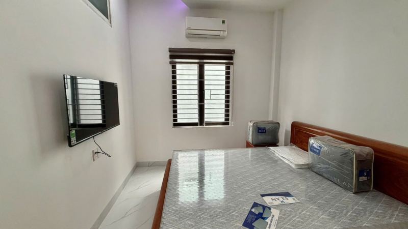 3-Bedroom 3-Storey House on Duong Tri Trach Street