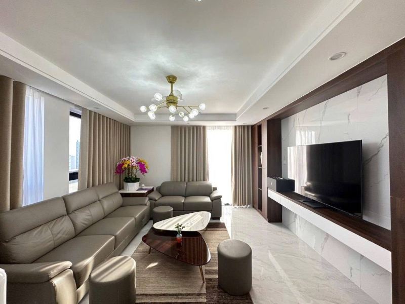 2BR Penthouse on Mai Hac De