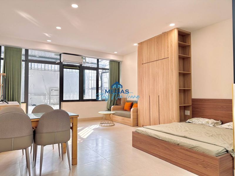 Brand New Studio Apartment on Thich Quang Duc Street