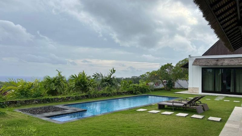 3 Bedroom Ocean View Villa in Bukit, Bali