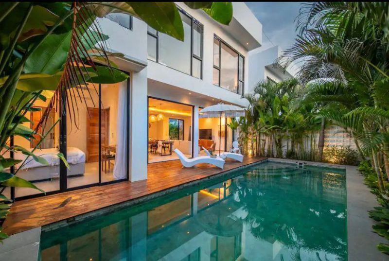 Private Room in 4‑Bedroom Villa, Berawa, Canggu