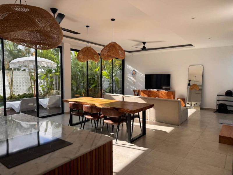 Private Room in 4‑Bedroom Villa, Berawa, Canggu