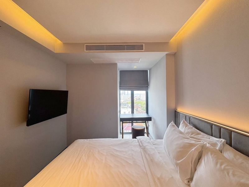 14th Floor 1 Bedroom Apartment with Sea View in Beverly Mountain Bay