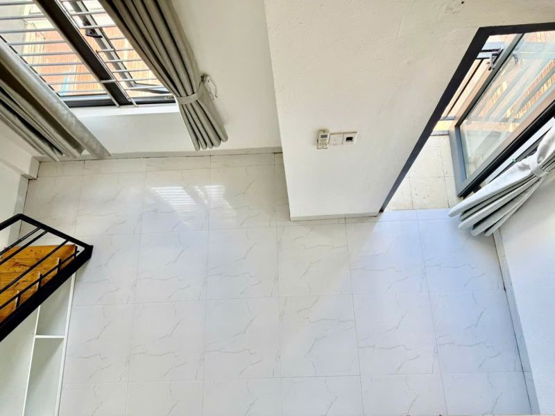 Duplex studio on Ung Van Khiem street