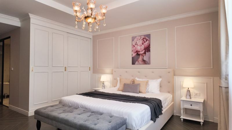 Студия Utopia Dream Max, Най Харн