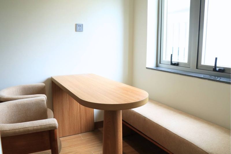 1-Bedroom Apartment on Khue My Street