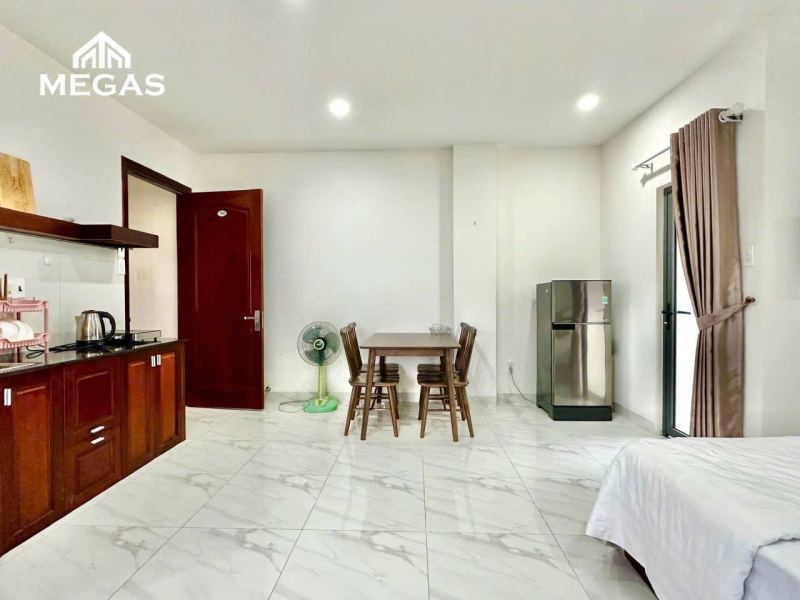 2 Bedroom Furnished Apartment with Balcony in Nha Trang