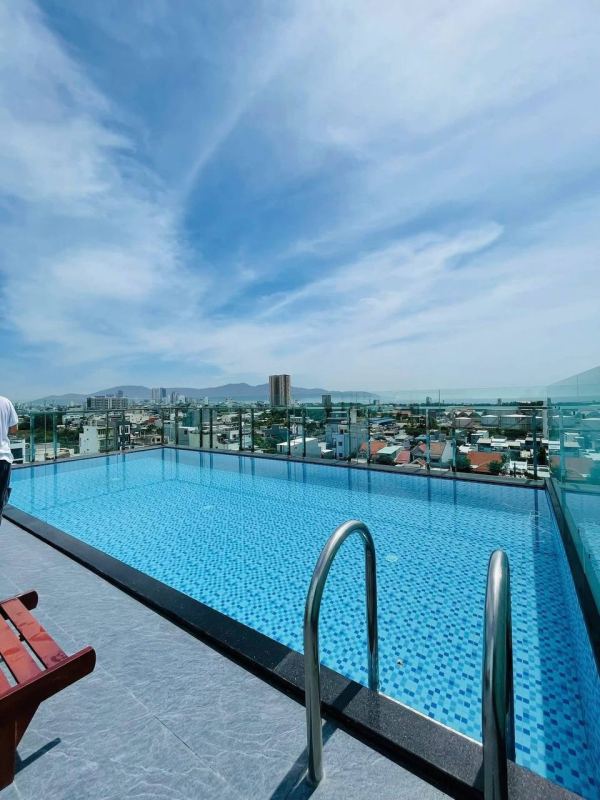 1-Bedroom Apartment on Da Man 7 (2km to beach)