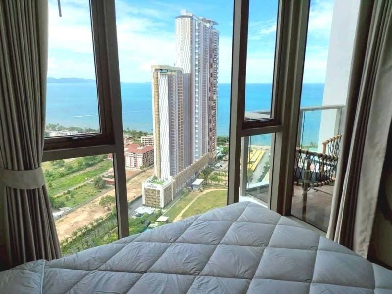 1 Bedroom Condo at The Riviera Ocean Drive