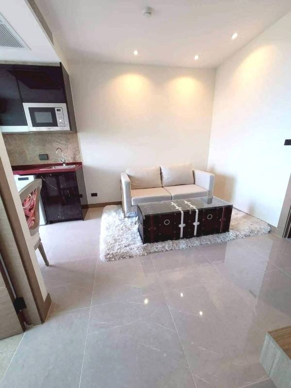 1 Bedroom Condo at The Riviera Ocean Drive