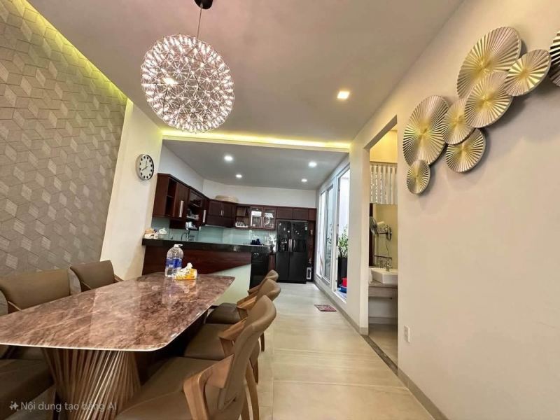 3 Bedroom House with Garden and Parking