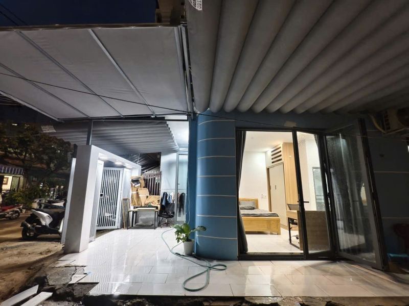 Studio with yard in Hoa Son 3 street