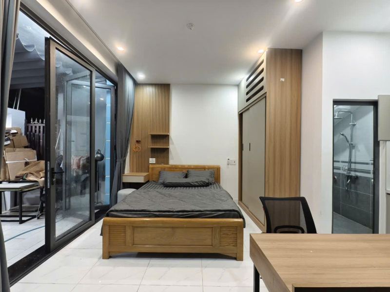 Studio with yard in Hoa Son 3 street