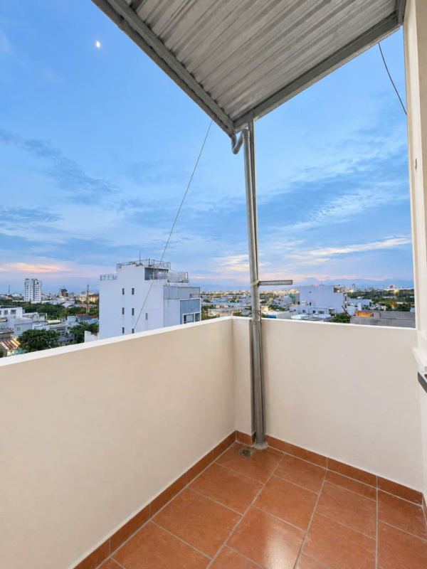 Spacious Studio Apartment with Large Balcony on Le Van Huu Street - Room 701