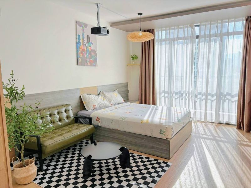 Modern Apartment on Hung Vuong