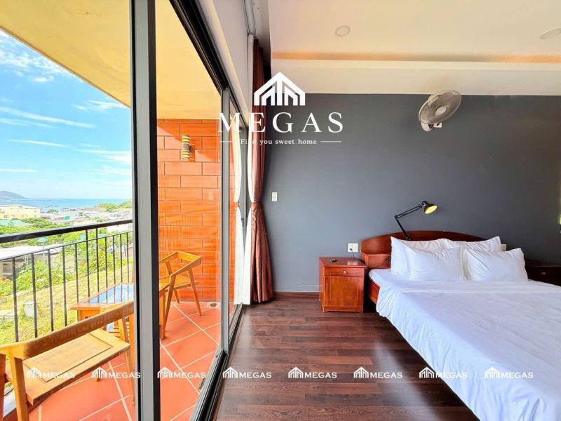 Luxury 2-Bedroom Apartment with Sea View on Ton Duc Thang