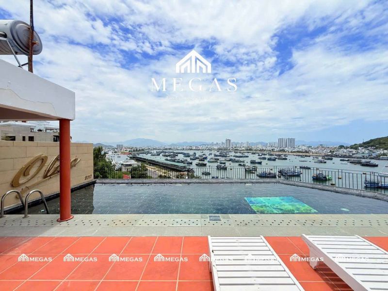 Luxury 2-Bedroom Apartment with Sea View on Ton Duc Thang