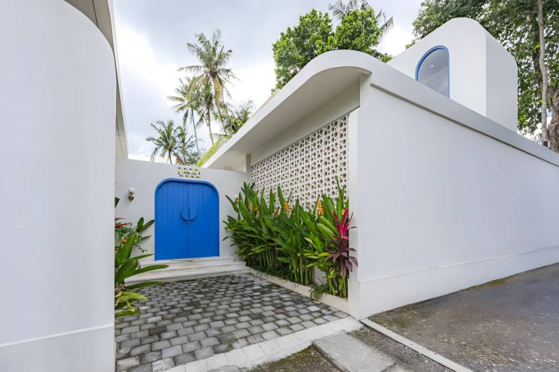 2 Bedroom Villa with Pool
