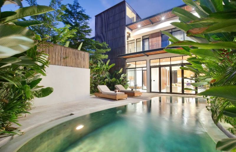 3-Bedroom Villa with Rooftop Plunge Pool in Canggu