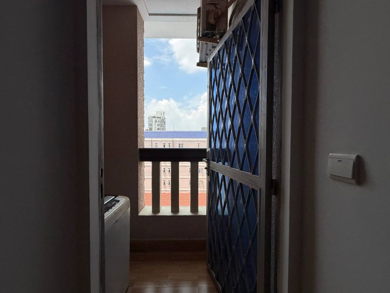One‑Bedroom Apartment at TTP Market