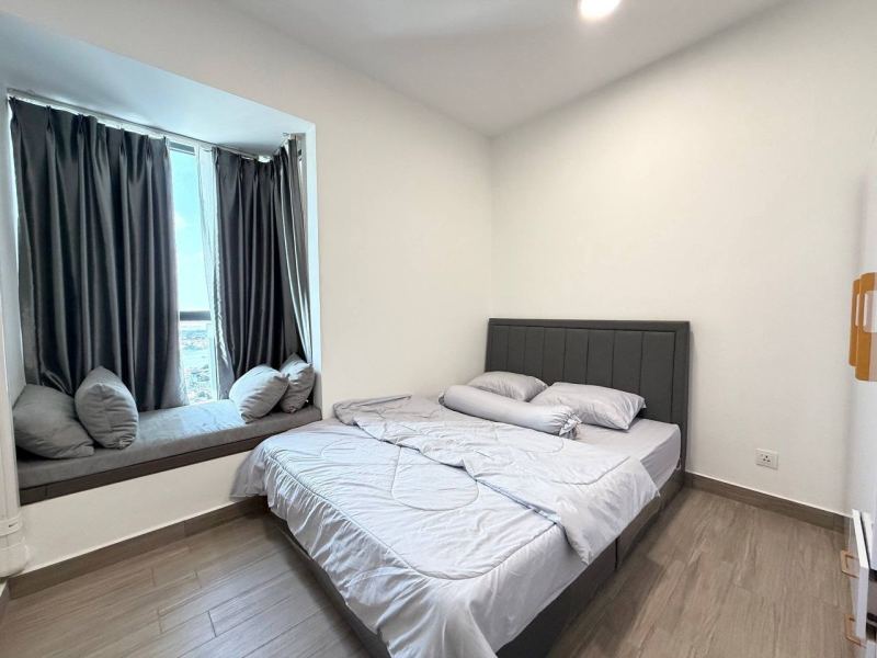 2 Bedroom Condo in Urban Village Phase 2