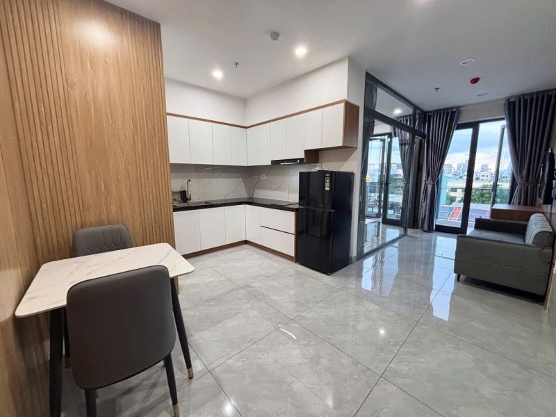 1‑Bedroom apartment with balcony in My An