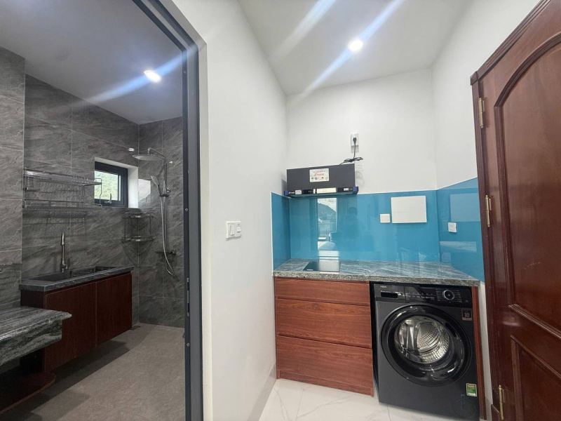 Studio Apartment with Balcony in Vinh Hoa