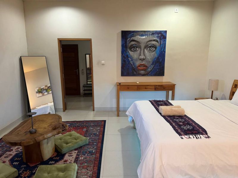 Просторная комната 40 кв.м с балконом в резиденции в Canggu