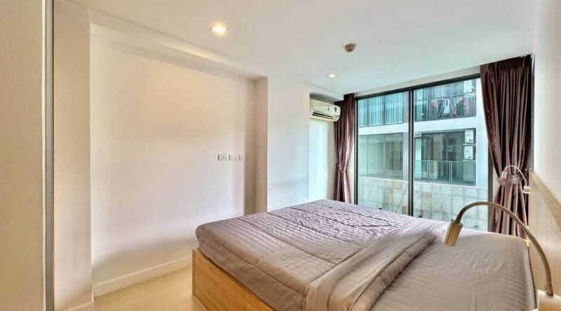 1 Bedroom Aurora Condo with Pool View in Pattaya