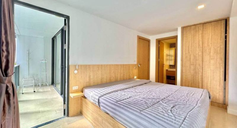 1 Bedroom Aurora Condo with Pool View in Pattaya