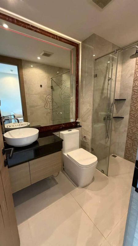 1 Bedroom Riviera Ocean Drive Condo in Pattaya