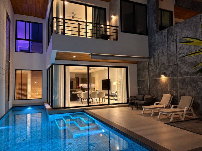4BR Villa with Sea View in Rawai