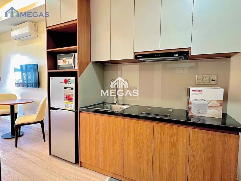1 Bedroom Apartment with Balcony Cao Van Be